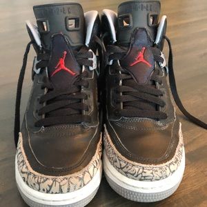Size 6 Y Air Jordan’s
